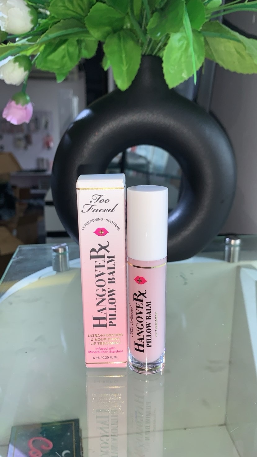 TOO FACED CONDITIONING SOOTHING HANGOVER PILLOW BALM
