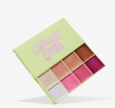 Made by Mitchell Comet Case - Curve Case Cream Highlighter