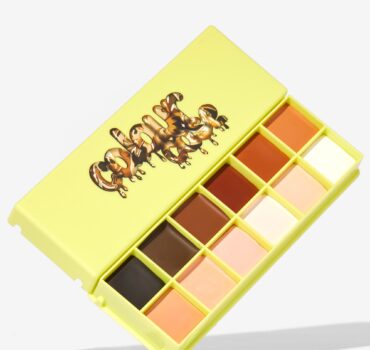 Made by Mitchell- Colour Case Cosmetic Paint Palette The Essentials