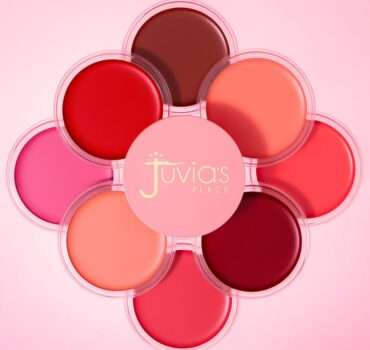 Juvias place blushed cream blush