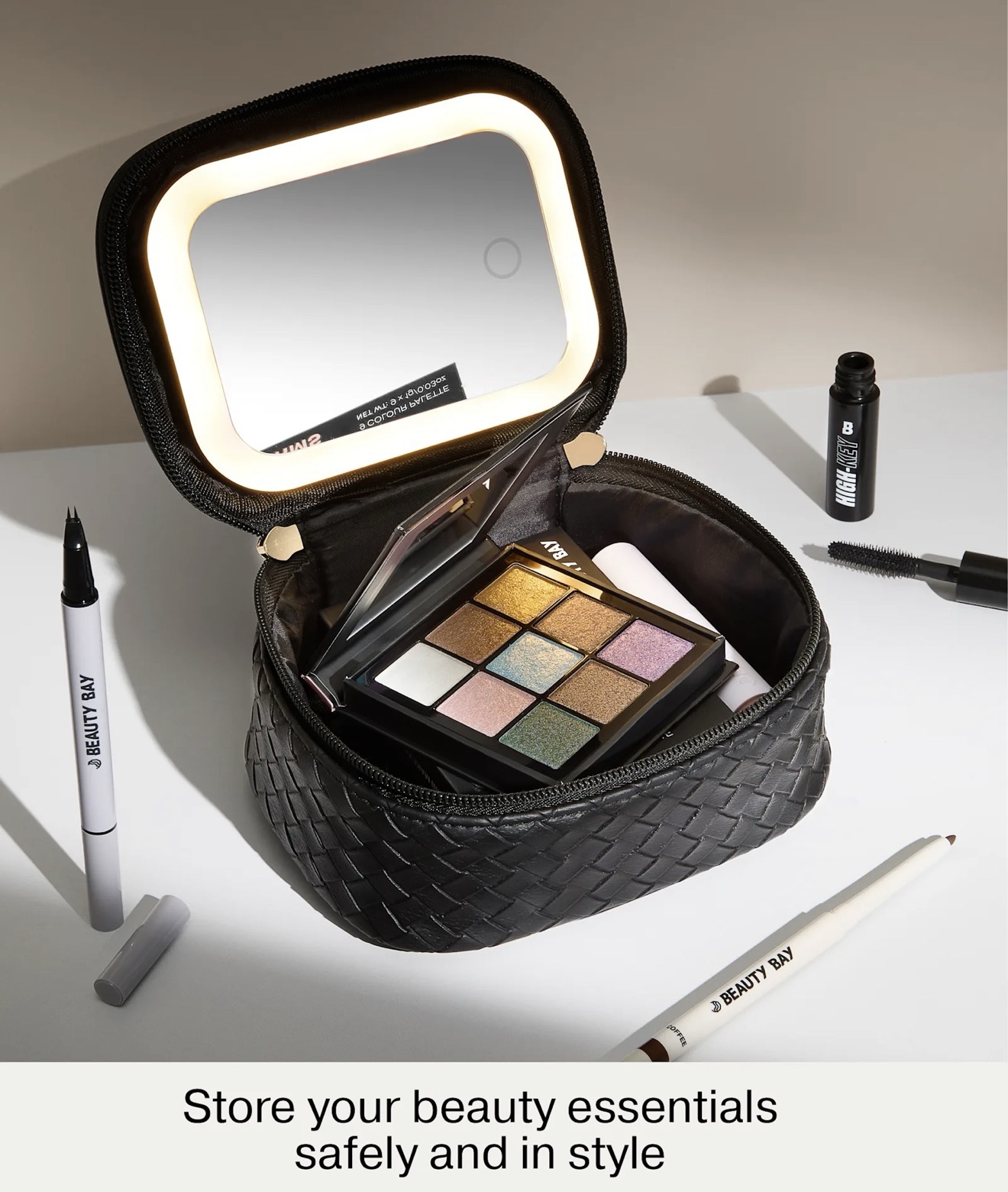 Beauty Bay LED Mirror Mini Travel Beauty Bag Black - Image 2