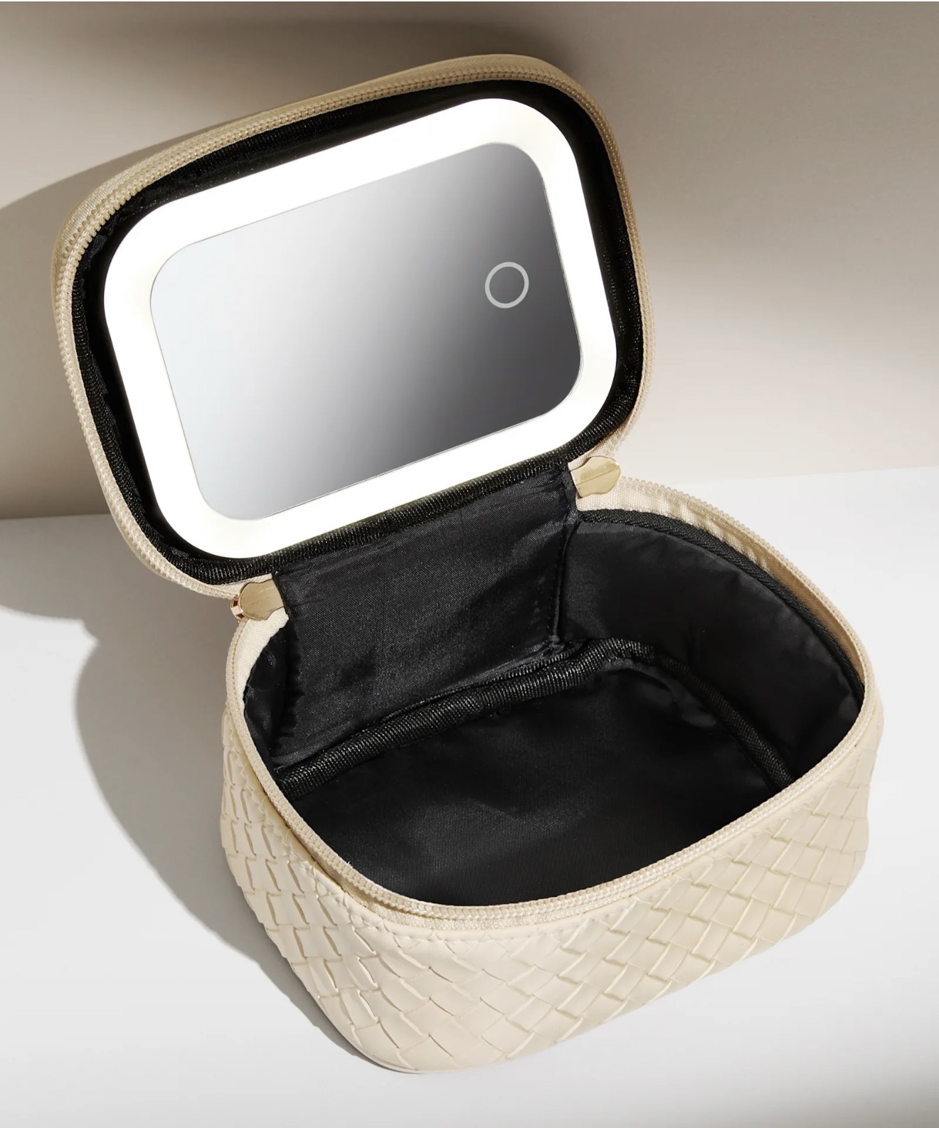 Beauty Bay LED Mirror Mini Travel Beauty Bag Cream
